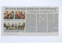 H ans-J . Gr&auml;tsch (1i. ) bekam von Mitarbeiter Jens Mei&szlig;ner einen